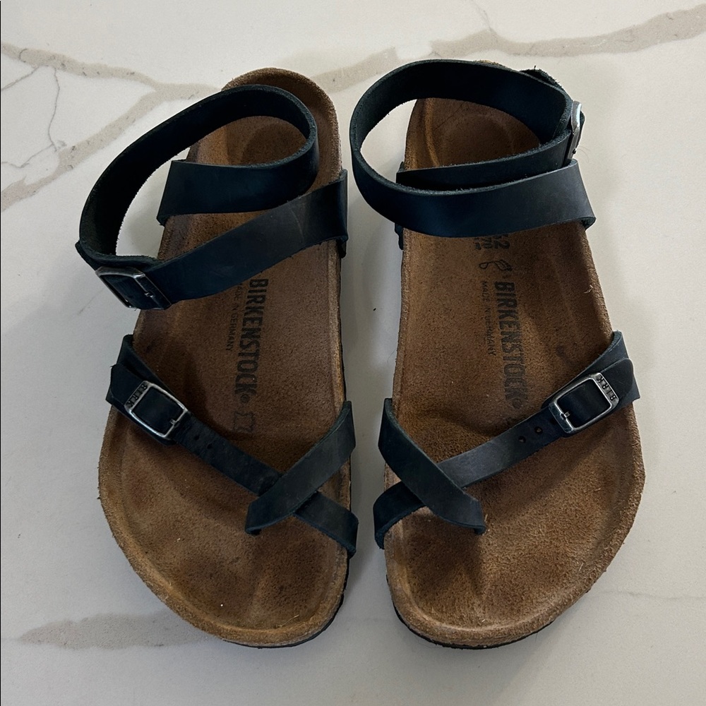 Yara Oiled Leather Black Birkenstocks Size 42 (11.5 Women) GUC - Picture 2 of 6
